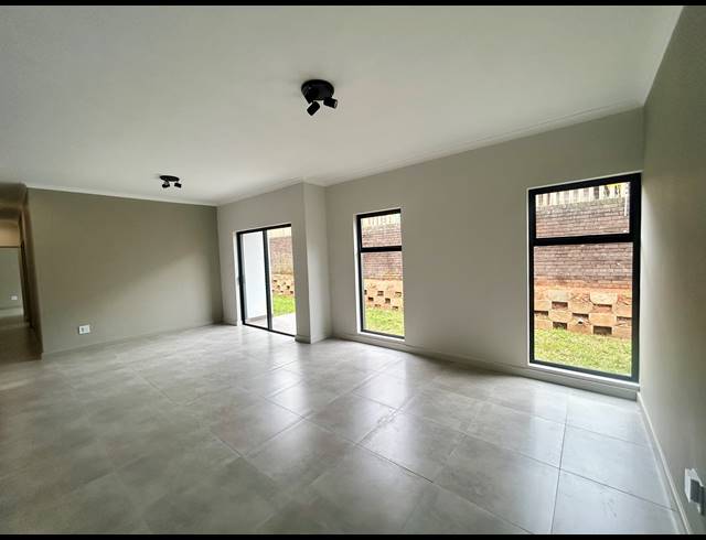 2 BEDROOM APARTMENT FOR SALE IN WESTBROOK